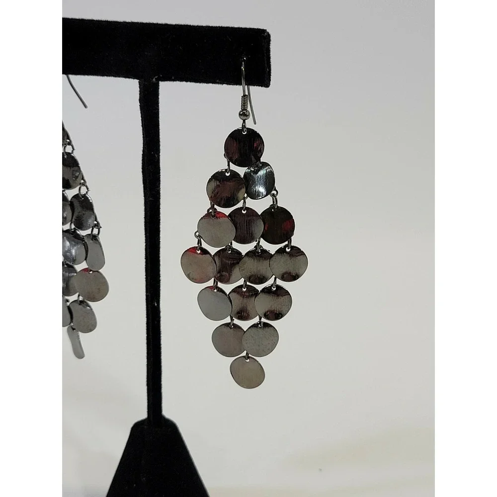 Name‎ Brand Fashion Statement Dangle Chandelier Earrings Jewelry EUC Stylish